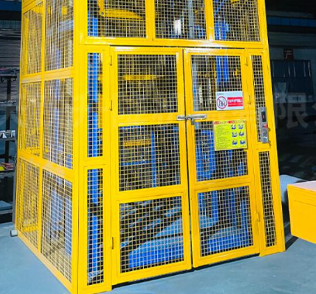 源汇货梯可以安装在室外吗