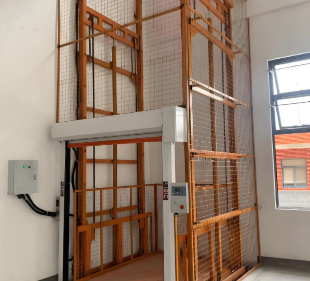 源汇升降货梯是特种设备码